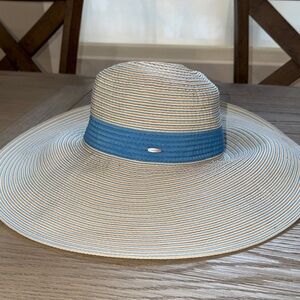 Coolibar Striped Wide Brim Hat - Blue and Tan